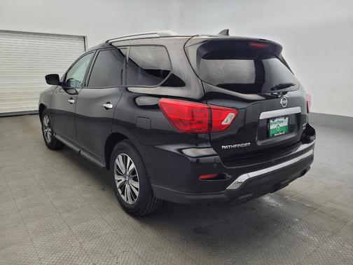 2019 Nissan Pathfinder SV