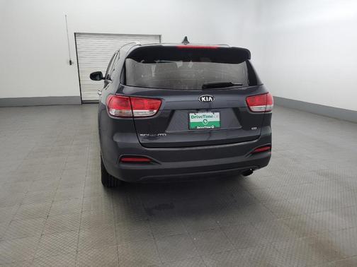 2018 Kia Sorento LX