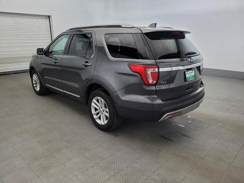 Magnetic Metallic 2017 Ford Explorer XLT
