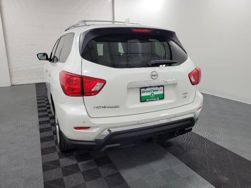 2019 Nissan Pathfinder SL