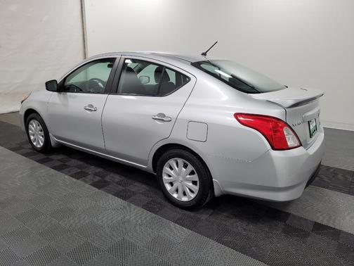 2015 Nissan Versa 1.6 SV