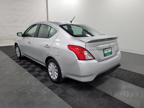 2015 Nissan Versa 1.6 SV