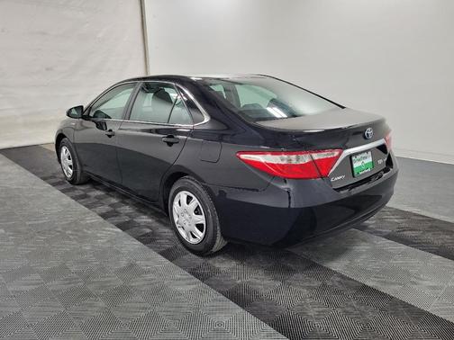 2017 Toyota Camry Hybrid SE