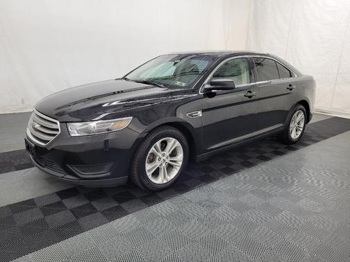 2017 Ford Taurus SE