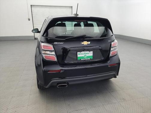 2017 Chevrolet Sonic LT