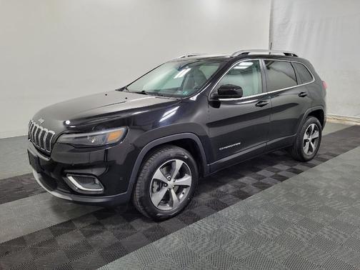 Diamond Black Crystal Pearlcoat 2019 Jeep Cherokee Limited