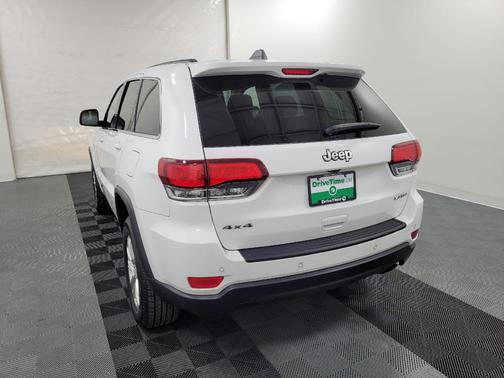 2022 Jeep Grand Cherokee Laredo