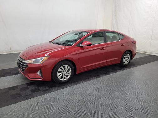 Scarlet Red Pearl 2020 Hyundai ELANTRA SE