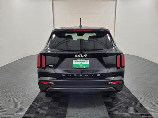 2022 Kia Sorento LX