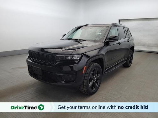 Diamond Black Crystal Pearlcoat 2023 Jeep Grand Cherokee Altitude