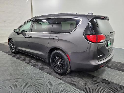 2020 Chrysler Voyager LXI