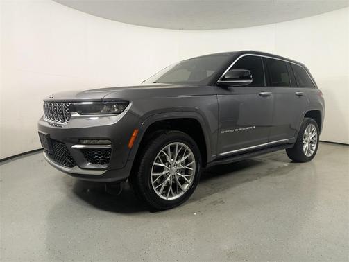 2022 Jeep Grand Cherokee Summit