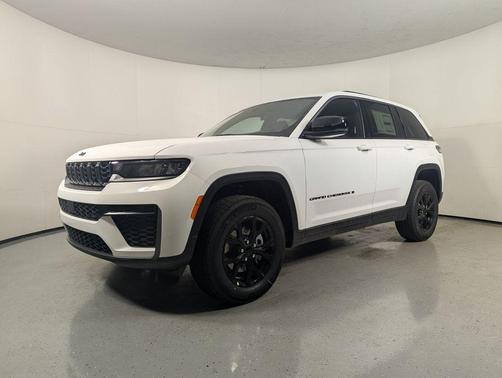 2026 Jeep Grand Cherokee Altitude