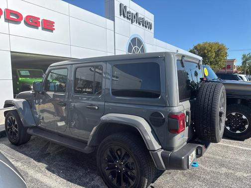 2023 Jeep Wrangler 4xe Sahara