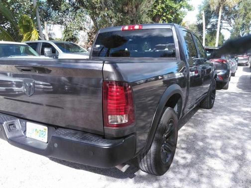 2024 RAM 1500 Classic Warlock Crew Cab 4x2 5'7' Box