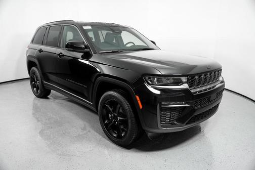 High Gloss Black 2027 Jeep Grand Cherokee Limited