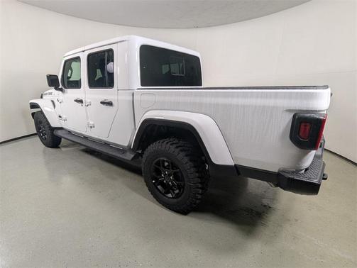 2025 Jeep Gladiator High Tide