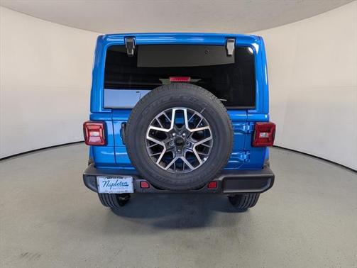 2025 Jeep Wrangler 4-Door Sahara 4x4