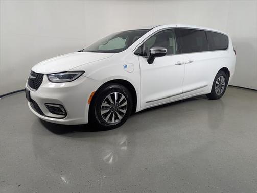 2023 Chrysler Pacifica Hybrid Limited