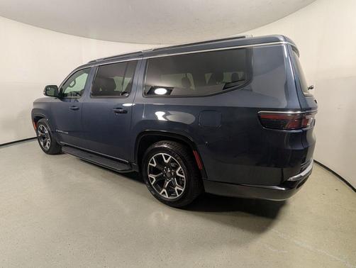 2024 Jeep Wagoneer L Series III 4x4