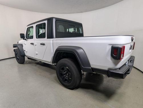 2026 Jeep Gladiator Sport