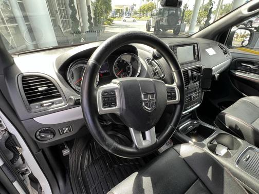 2020 Dodge Grand Caravan GT