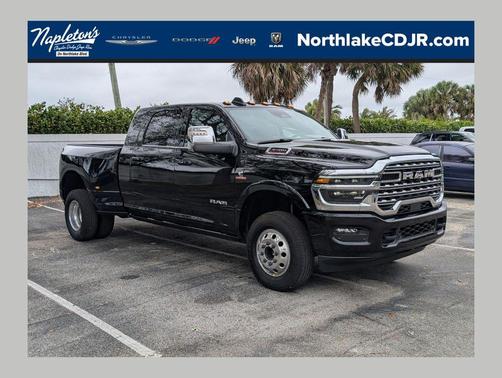 Diamond Black Crystal Pearlcoat 2026 RAM 3500 Longhorn