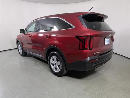 2023 Kia Sorento LX