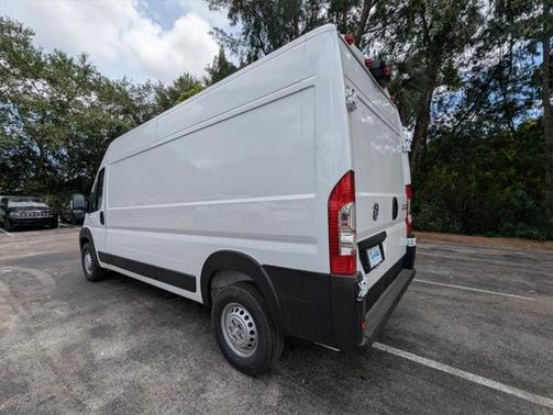 2025 RAM ProMaster 2500 Tradesman