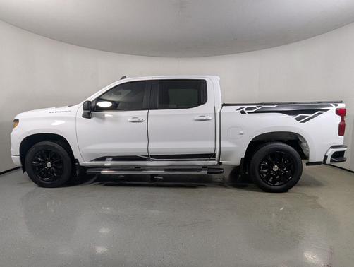 Summit White 2024 Chevrolet Silverado 1500 Custom
