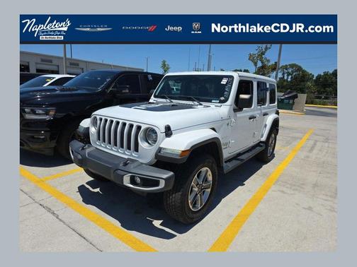 Bright White Clearcoat 2022 Jeep Wrangler Unlimited Sahara