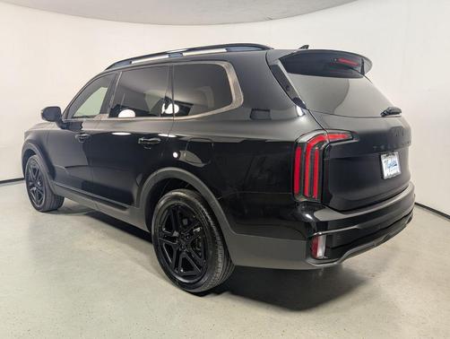 Ebony Black 2025 Kia Telluride SX Prestige X-Line