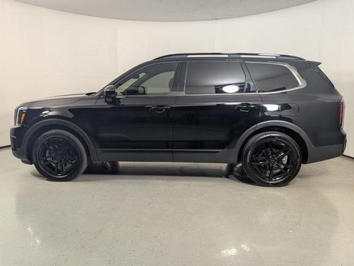 Ebony Black 2025 Kia Telluride SX Prestige X-Line
