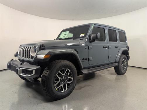 2026 Jeep Wrangler 4-Door Sahara 4x4