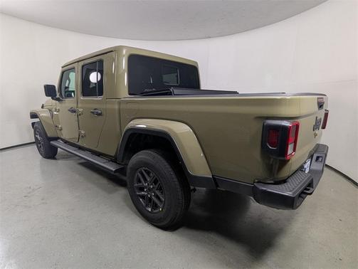2026 Jeep Gladiator Sport S