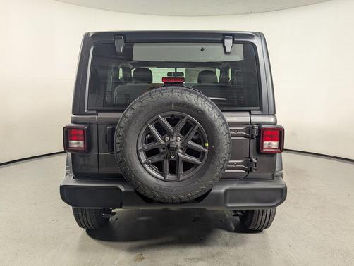 Granite Crystal Metallic Clearcoat 2026 Jeep Wrangler Sport