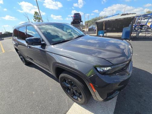 2023 Jeep Grand Cherokee L Altitude