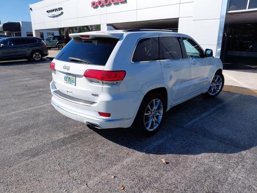 2016 Jeep Grand Cherokee Summit