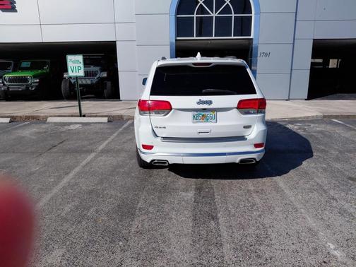 2016 Jeep Grand Cherokee Summit