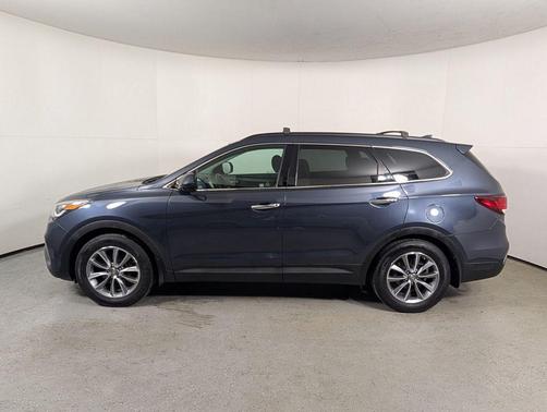 2018 Hyundai SANTA FE SE