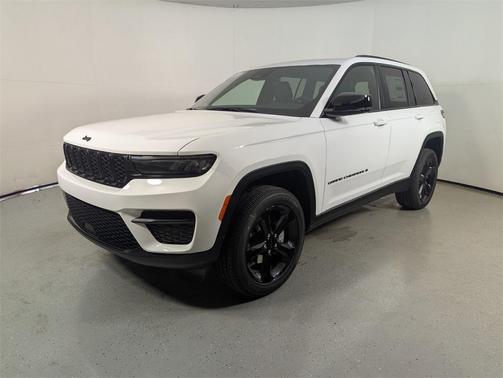 2025 Jeep Grand Cherokee Altitude