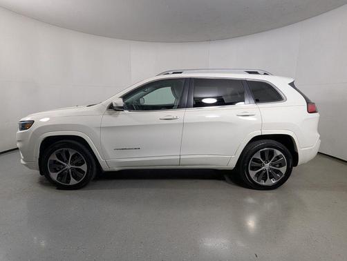 2019 Jeep Cherokee Overland