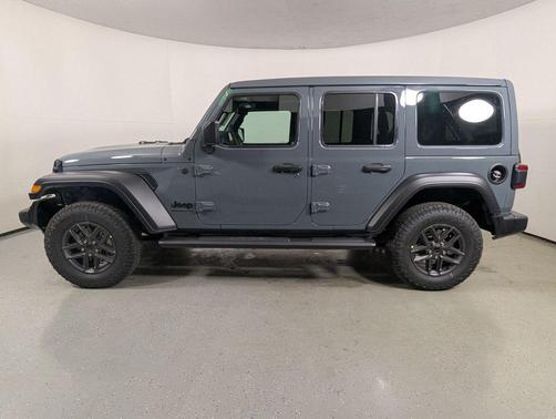 Anvil Clearcoat 2026 Jeep Wrangler Sport S