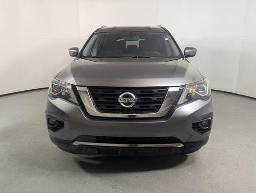 2019 Nissan Pathfinder SV