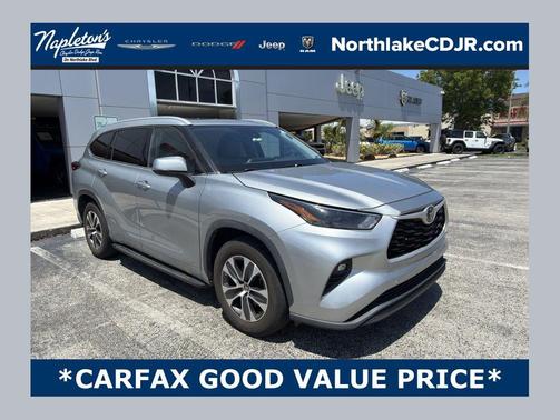 Celestial Silver Metallic 2022 Toyota Highlander XLE