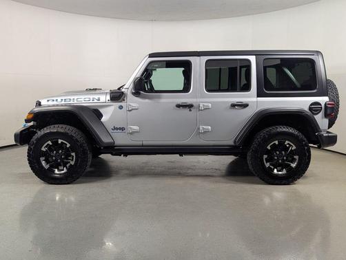 Silver Zynith Clearcoat 2024 Jeep Wrangler 4xe Rubicon