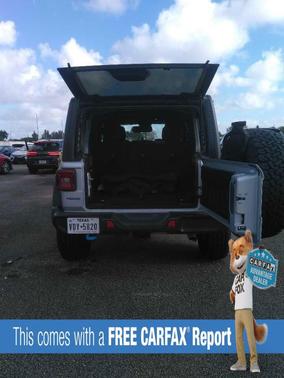 Silver Zynith Clearcoat 2024 Jeep Wrangler 4xe Rubicon