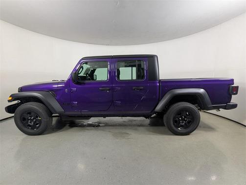 2026 Jeep Gladiator Sport