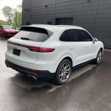 2022 Porsche Cayenne Base