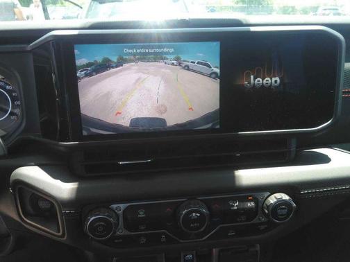 Black Clearcoat 2024 Jeep Wrangler Rubicon